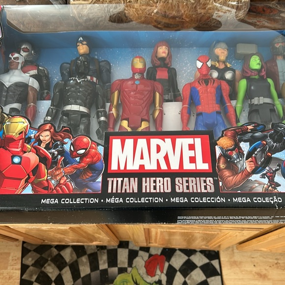 Marvel Titan Heroes vintage 2017 mega collection 11 figure set by Hasbro - Picture 13 of 13